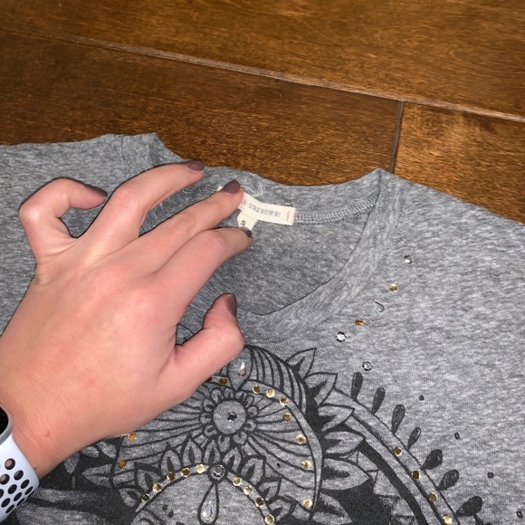 UO Gray Ganesh Crop Top - Picture 2 of 4